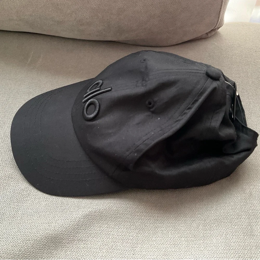 Alo Yoga Off-Duty Cap Black/Black